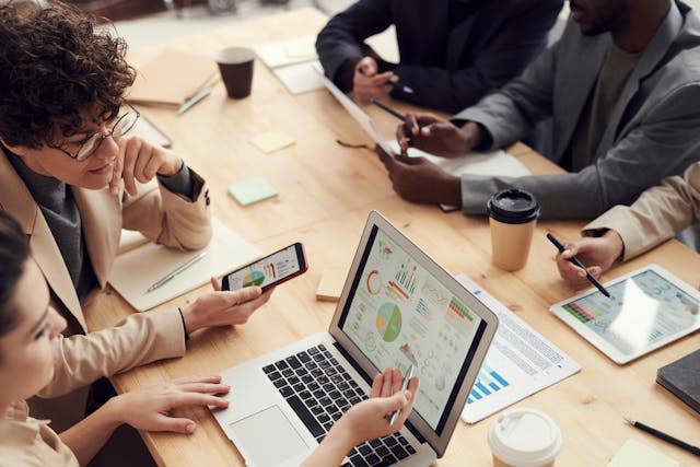 From Study to Salary: Evaluating Degree ROI with Career Outcomes